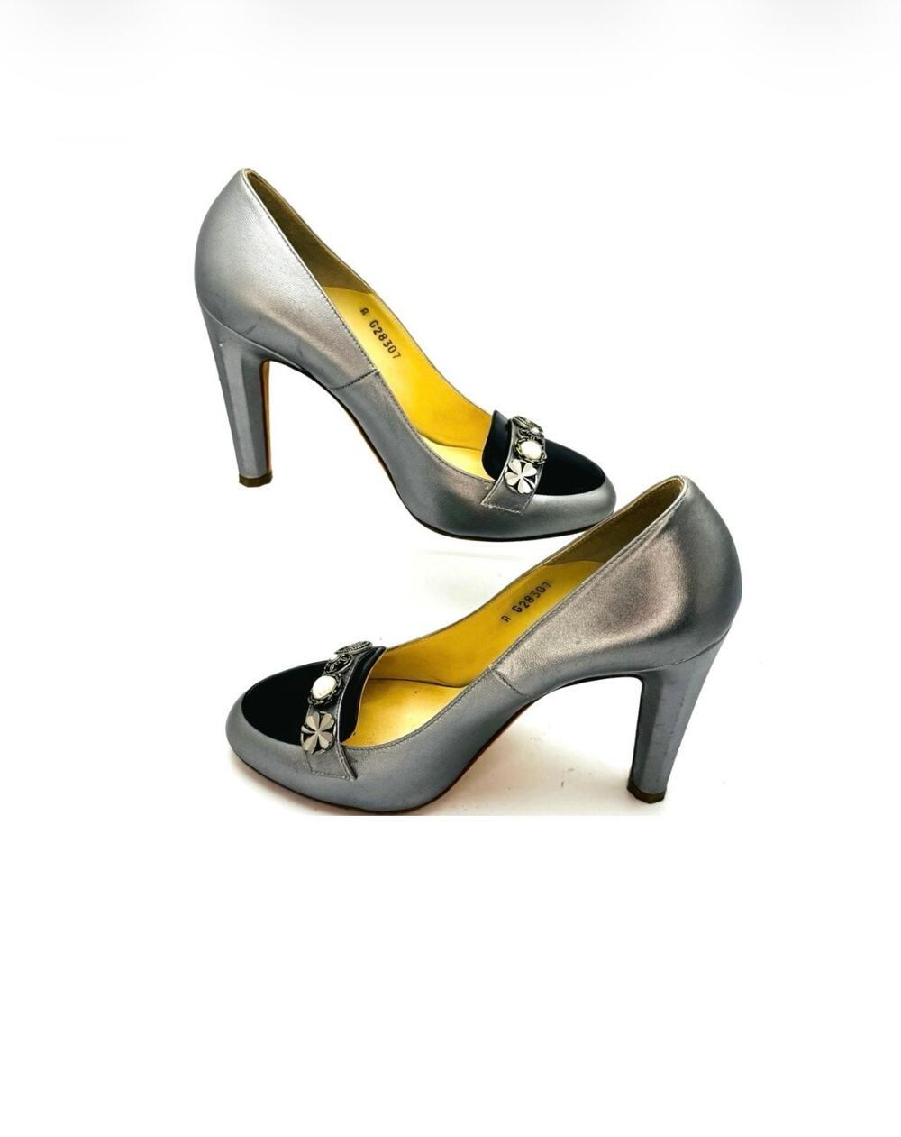 Chanel CC Logo Silver Black Cap Toe Pearl Crest Embellished Pumps EU 39